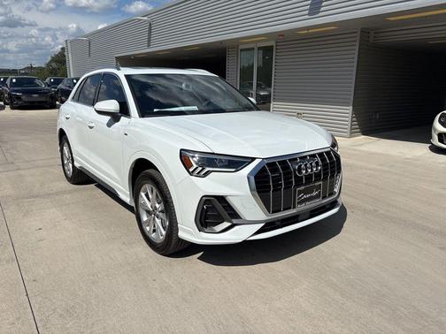2025 Audi Q3 45 S line Premium