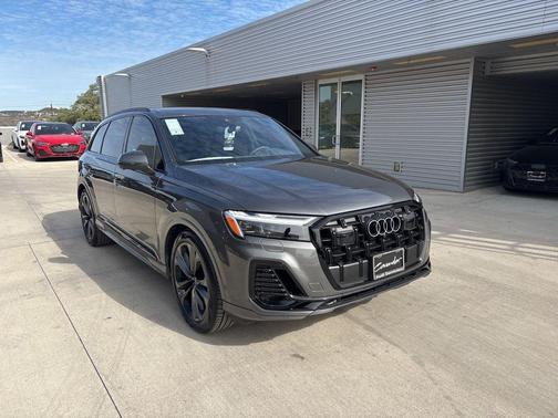 2026 Audi Q7 55 Premium Plus