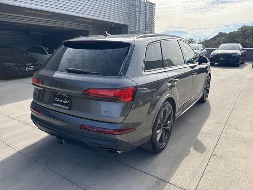 2026 Audi Q7 55 Premium Plus