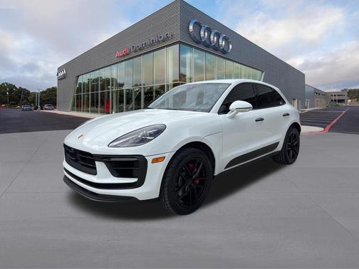 White 2022 Porsche Macan S