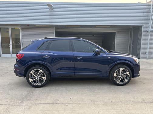 2025 Audi Q3 45 S line Premium