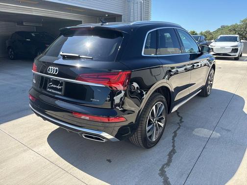 2025 Audi Q5 45 S line quattro Premium
