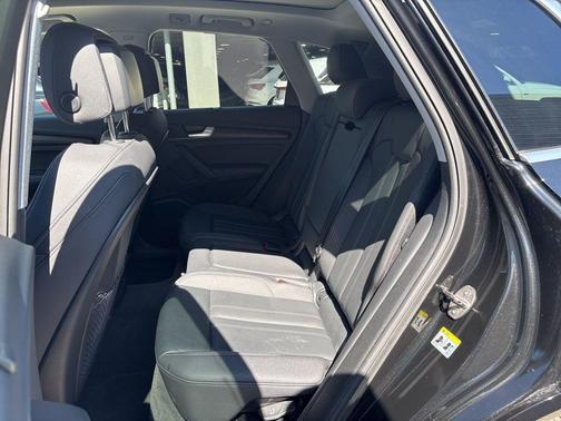 2025 Audi Q5 45 S line quattro Premium