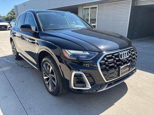 2025 Audi Q5 45 S line quattro Premium