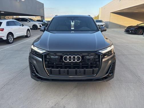 2026 Audi Q7 55 Premium Plus