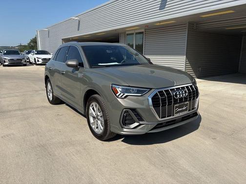 2025 Audi Q3 45 S line Premium