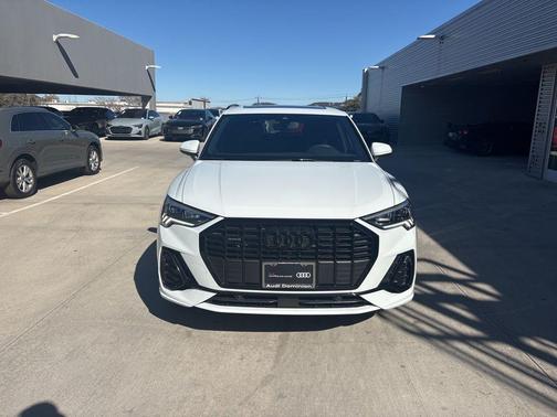 2025 Audi Q3 45 S line Premium