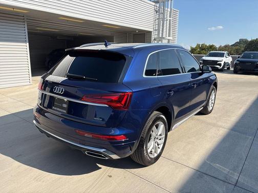2023 Audi Q5 45 S line quattro Premium