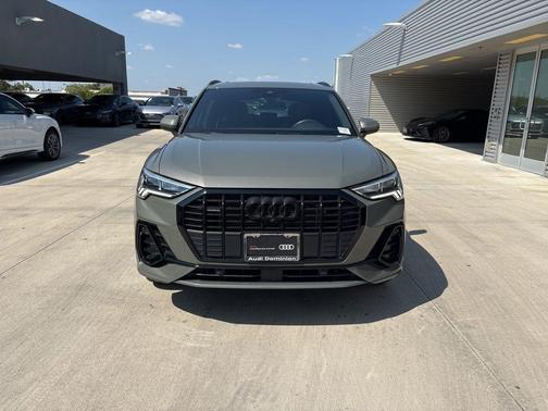 2022 Audi Q3 45 S line Premium