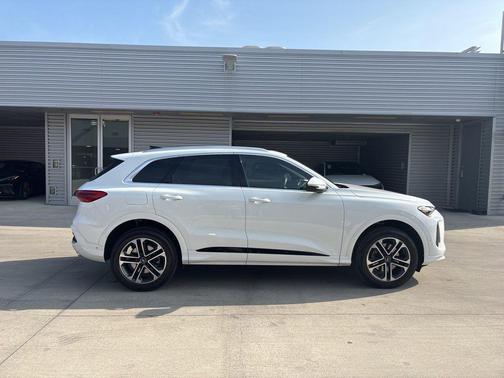 2025 Audi Q5 2.0T quattro Premium