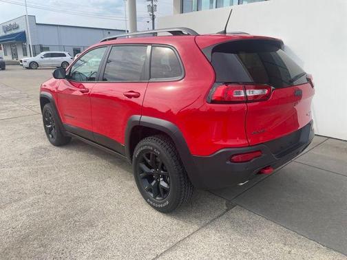 2018 Jeep Cherokee Trailhawk
