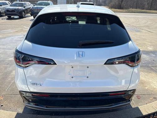 Platinum White Pearl 2026 Honda HR-V EX-L