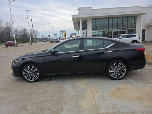 2024 Nissan Altima 2.5 SL