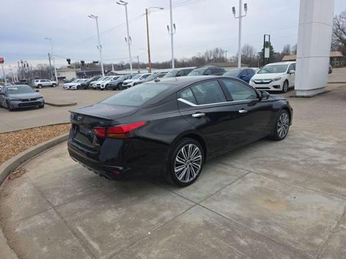 2024 Nissan Altima 2.5 SL