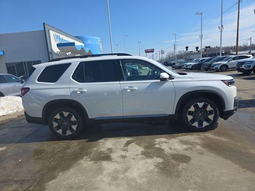 2026 Honda Pilot Touring 8-Passenger