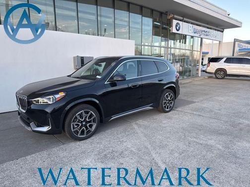 Black Sapphire Metallic 2025 BMW X1 xDrive28i