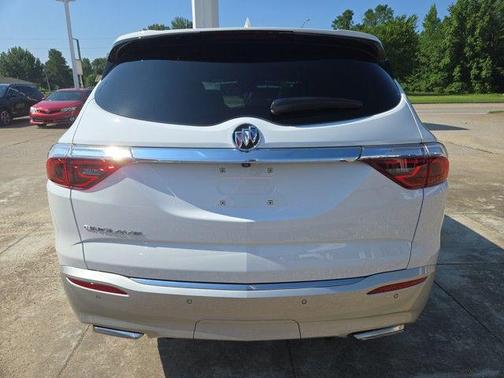 2024 Buick Enclave Essence FWD