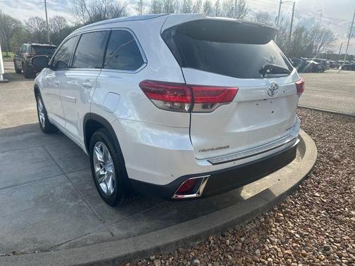 Blizzard Pearl 2017 Toyota Highlander Limited