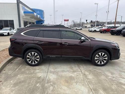 2025 Subaru Outback Touring XT