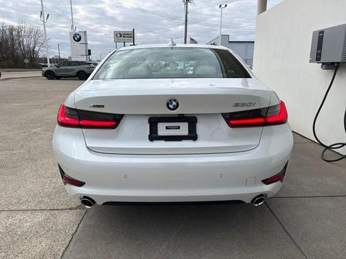 2021 BMW 330 xDrive
