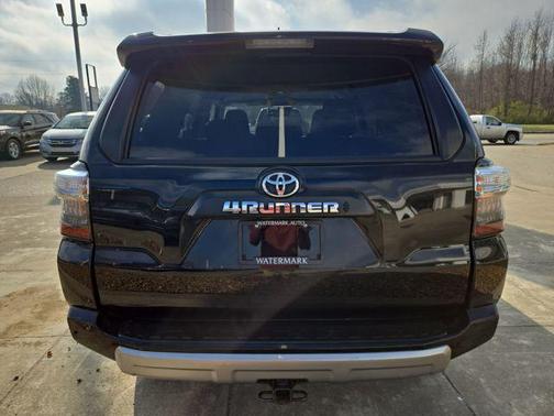 2024 Toyota 4Runner TRD Off Road