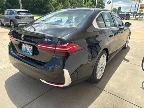 2024 BMW 530 i xDrive