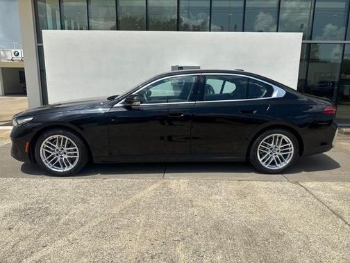2024 BMW 530 i xDrive