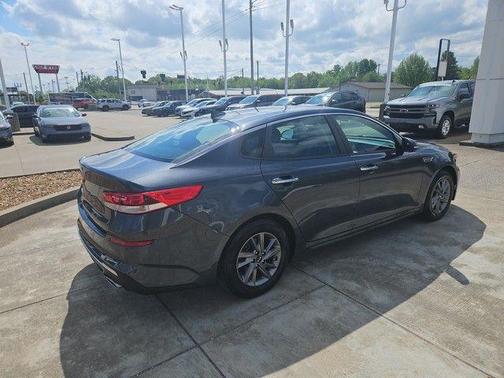 2020 Kia Optima LX