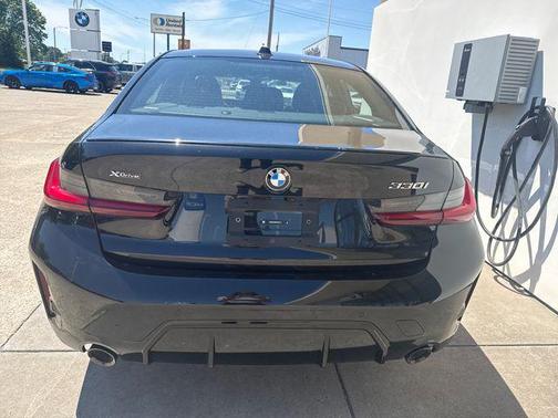 Black Sapphire Metallic 2026 BMW 330 xDrive