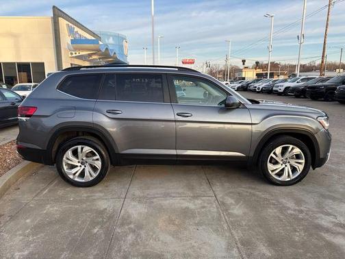 2023 Volkswagen Atlas 3.6L SE w/Technology