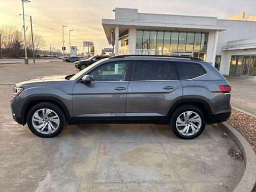 2023 Volkswagen Atlas 3.6L SE w/Technology