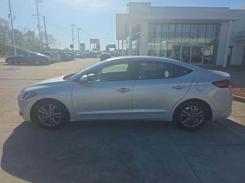 Symphony Silver 2018 Hyundai ELANTRA SEL