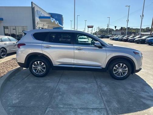2019 Hyundai SANTA FE SE 2.4