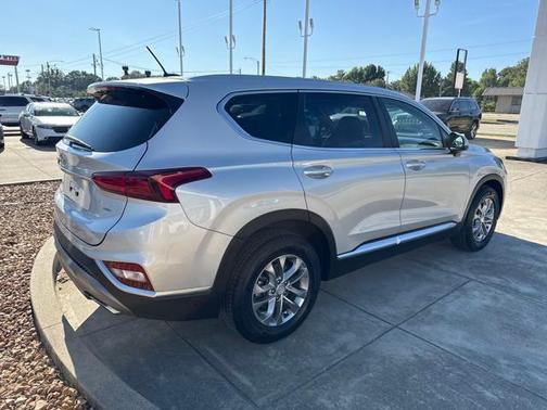 2019 Hyundai SANTA FE SE 2.4