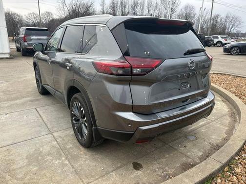 2025 Nissan Rogue SL