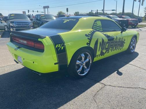 2014 Dodge Challenger 2dr Cpe Shaker Pkg