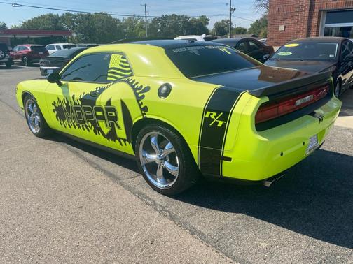 2014 Dodge Challenger 2dr Cpe Shaker Pkg