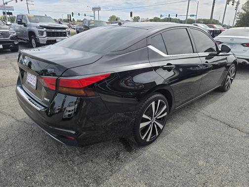 2019 Nissan Altima 2.5 SR