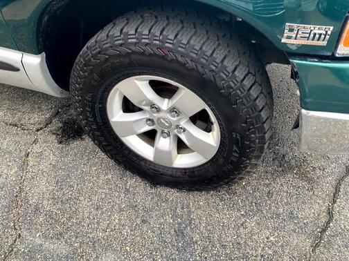 2004 Dodge Ram 1500 SLT Quad Cab