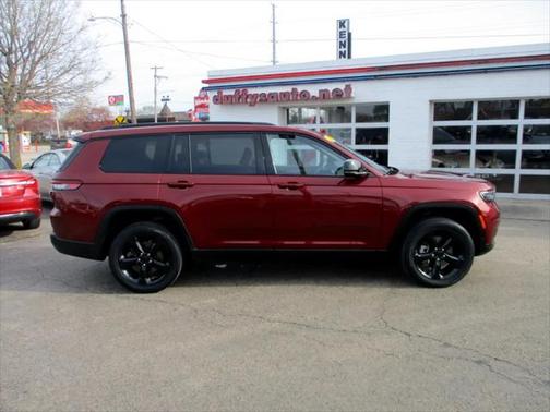 2022 Jeep Grand Cherokee L Altitude