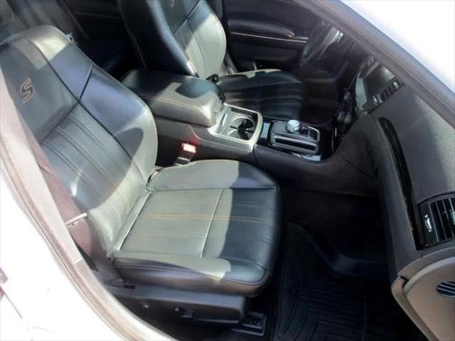 2016 Chrysler 300 S