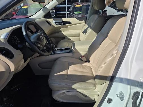 2017 Nissan Pathfinder S