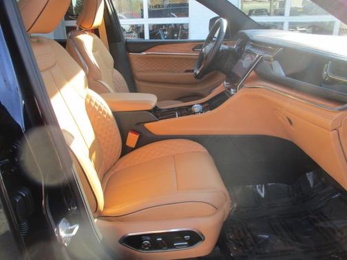 2024 Jeep Grand Cherokee L Summit Reserve