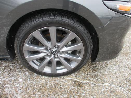 2025 Mazda Mazda3 FWD w/Preferred Package