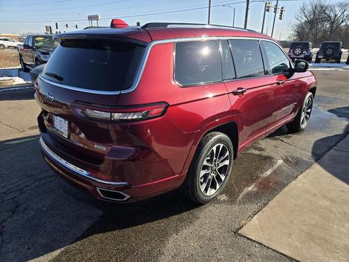 2022 Jeep Grand Cherokee L Overland
