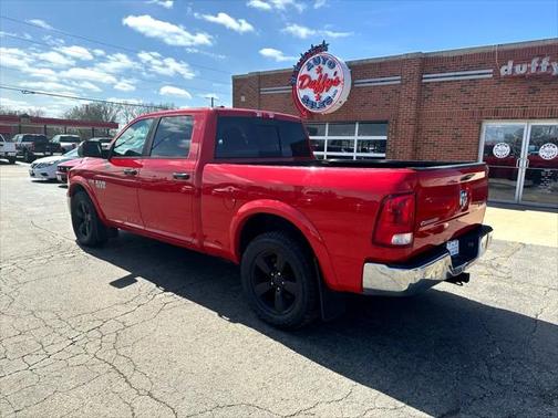 2016 RAM 1500 4WD Crew Cab 149'' Outdoorsman