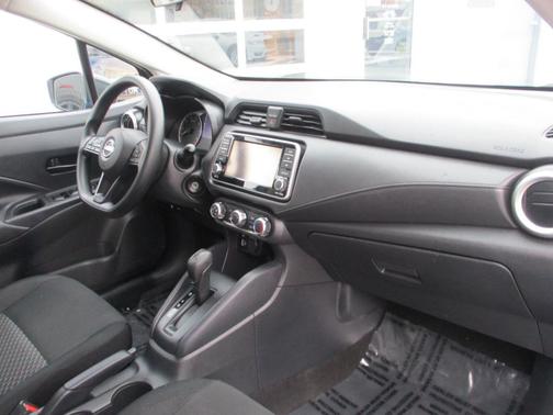 2024 Nissan Versa 1.6 S