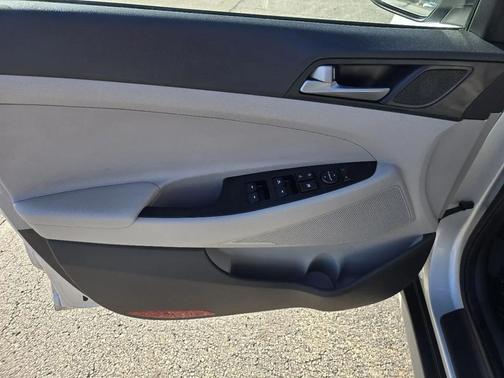 2017 Hyundai TUCSON Sport