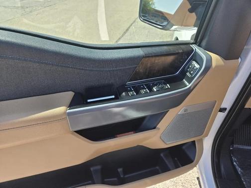 White 2022 Ford F-150 Lariat