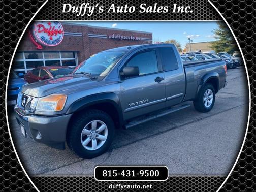 2013 Nissan Titan SV